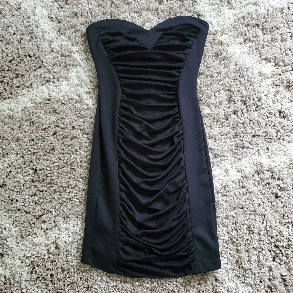 Strapless Cinched Bodycon Black Mini Dress
